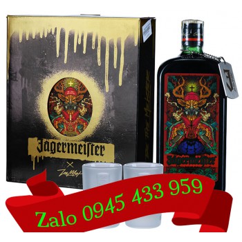 Rượu thảo mộc Jagermeister By Vietmax hộp quà 2 ly 700ml